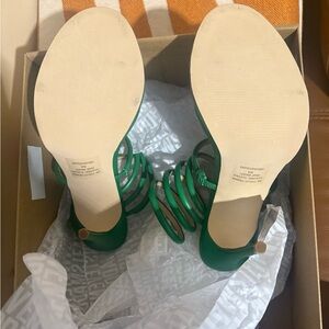 Steve Madden Exotica Green Leather Wrap-Around Sandals – Size 9! 💚